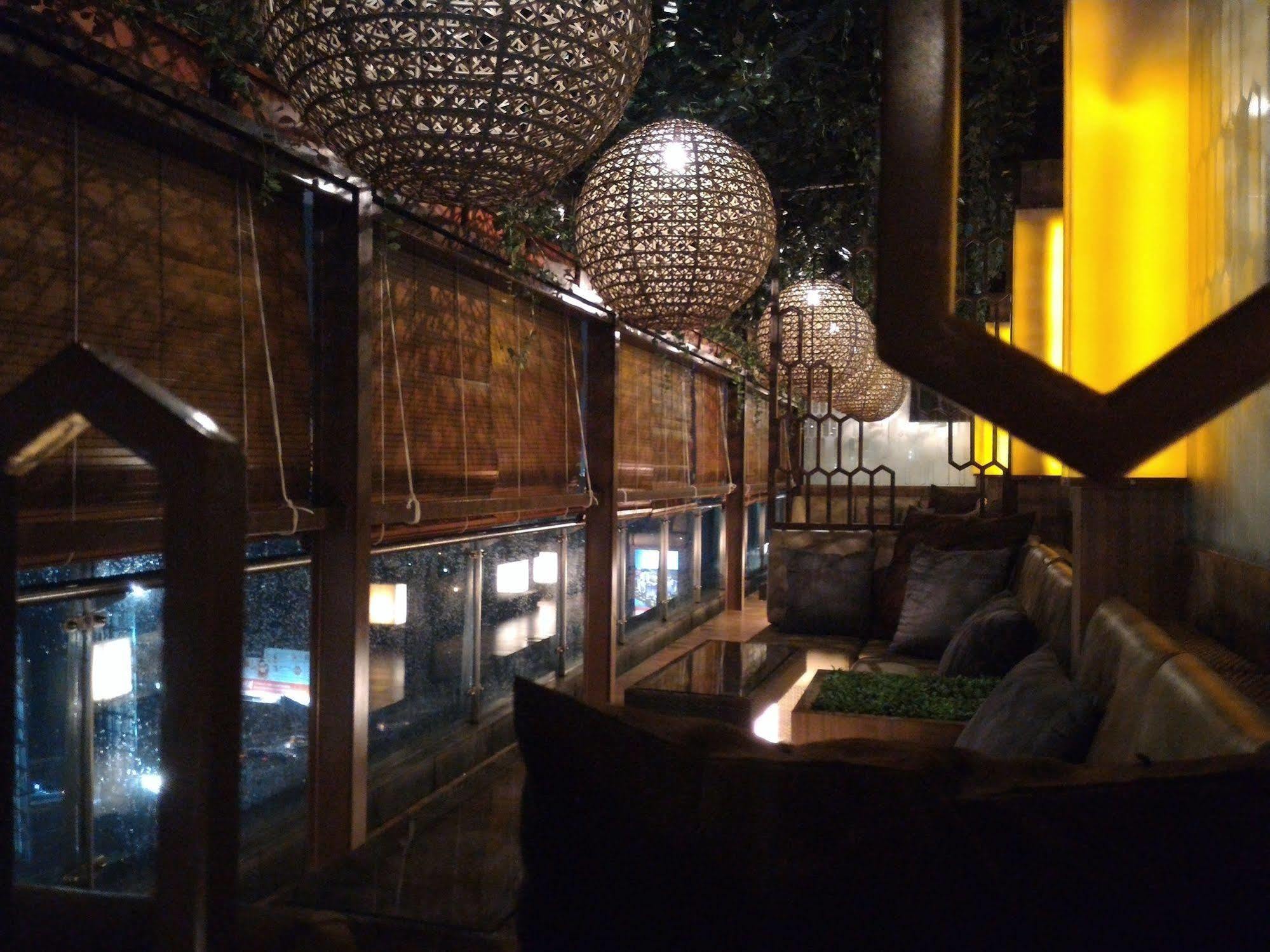 B Fashion Hotel Jakarta Eksteriør billede