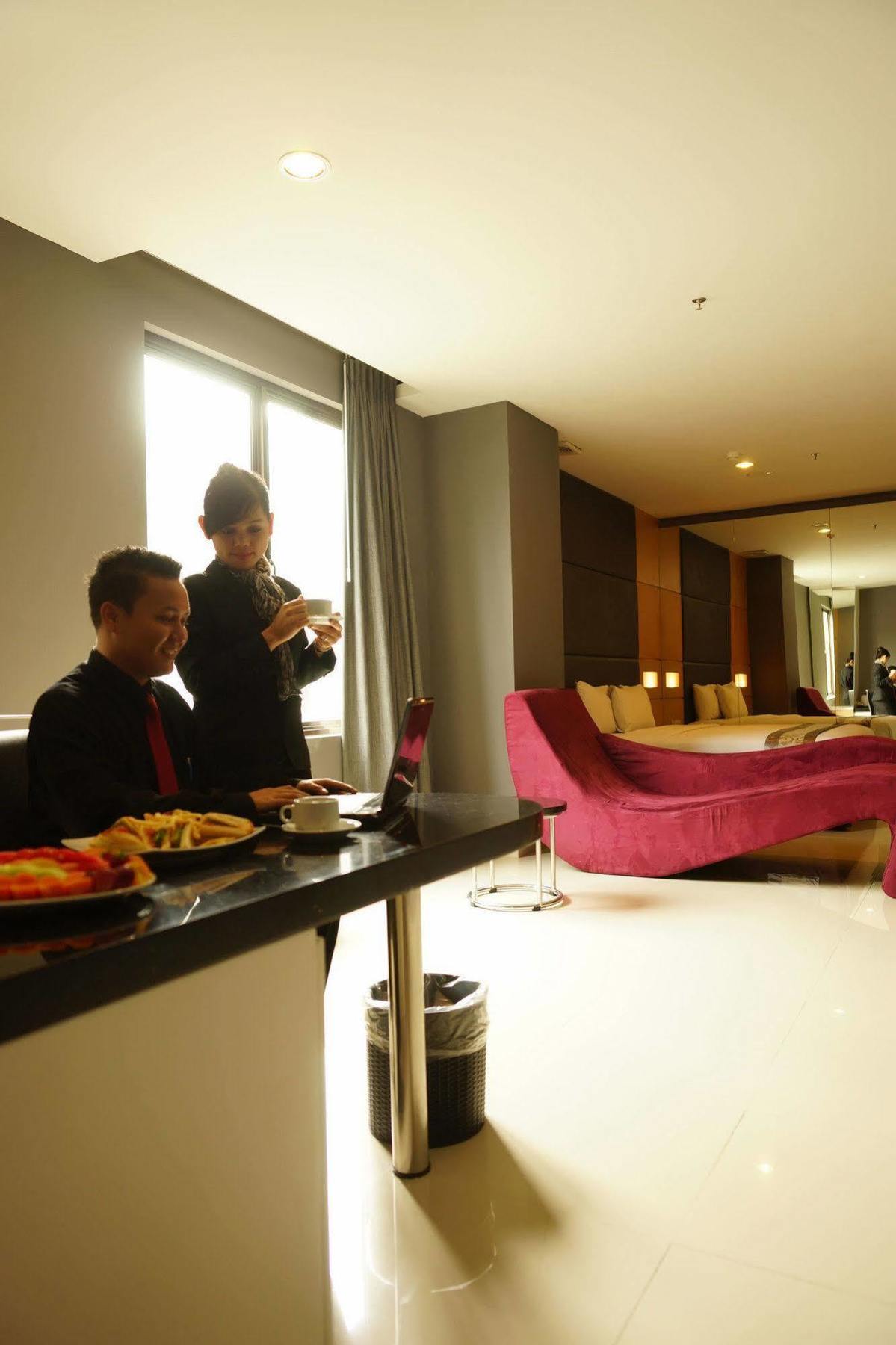 B Fashion Hotel Jakarta Eksteriør billede