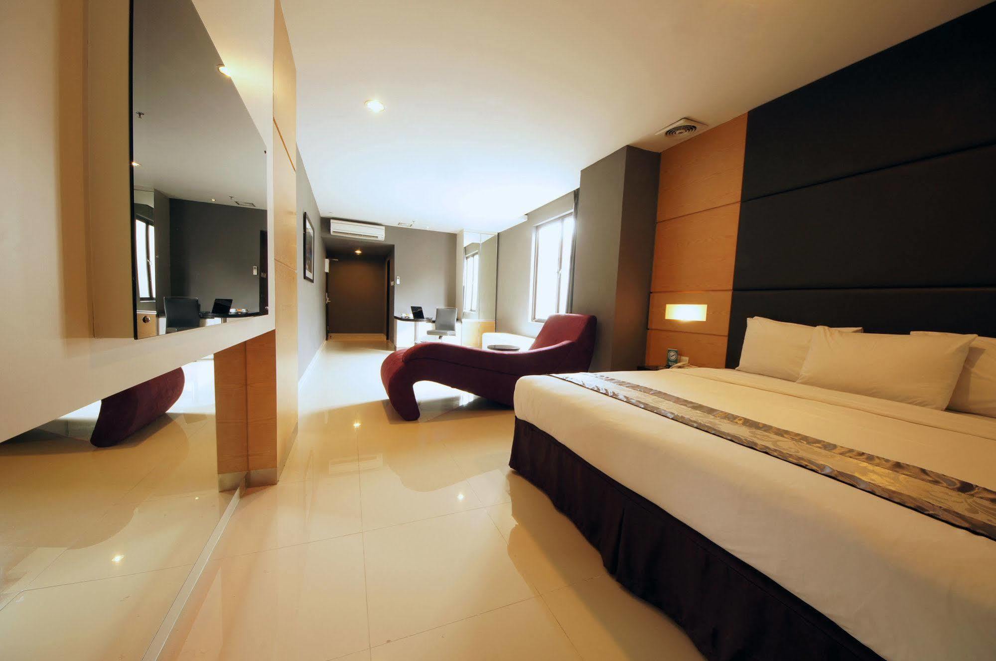 B Fashion Hotel Jakarta Eksteriør billede