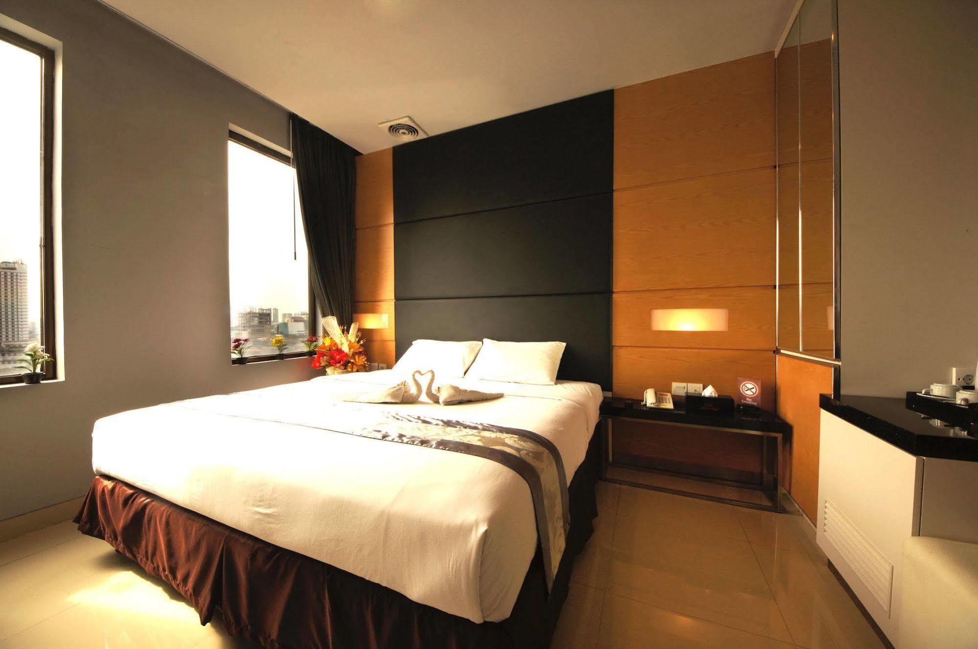 B Fashion Hotel Jakarta Eksteriør billede